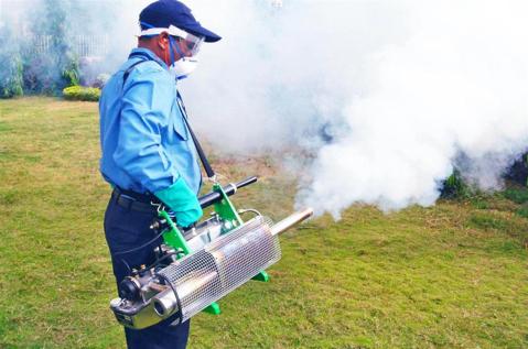 IGEBA TF34 Pulse Jet Thermal Fogger In Use 1